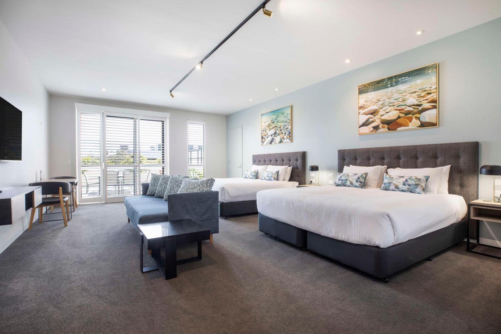 By Nightcap Hotel 4*